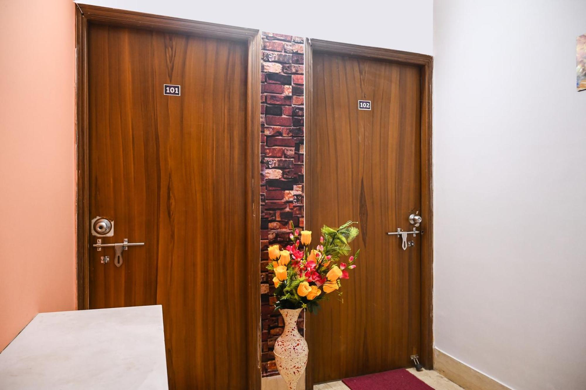 Hotel O Shraddha Residency 2 Kalkutta Kültér fotó